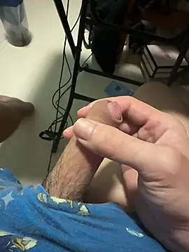 yj199510 online show from January 7, 2025, 4:27 pm