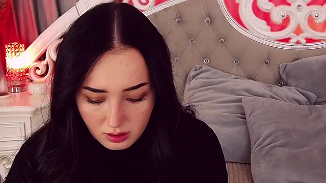 KimKhallifa online show from February 11, 2025, 12:04 pm