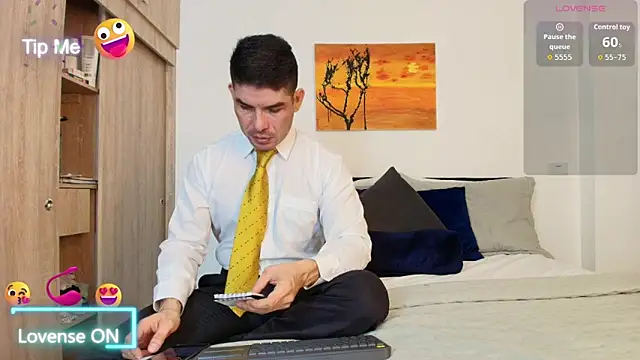 Snapshot of Andrewstelle_coleman chatting on November 6, 2025, 4:55 pm Andrewstelle coleman online show from November 6, 2025, 4:55 pm