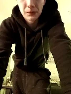 HalloMarcy online show from March 16, 2025, 4:01 pm