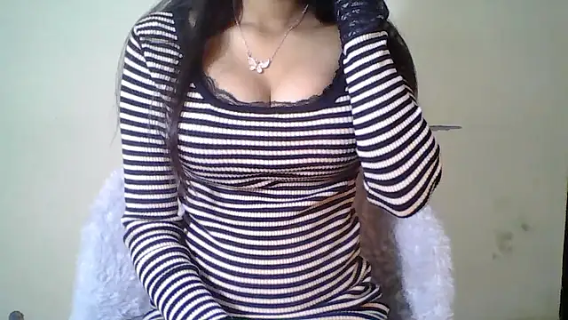 Naughty Nayra online show from November 13, 2025, 4:11 pm