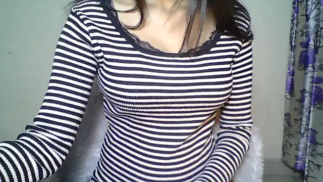 Naughty Nayra online show from December 4, 2025, 12:26 pm