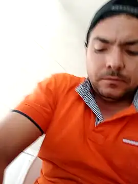 chinoxxx online show from March 7, 2026, 7:19 pm