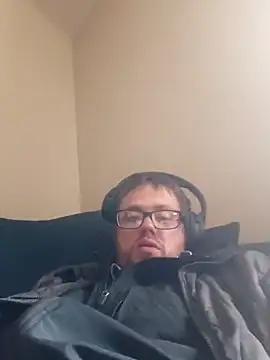 Tykessler34 online show from October 31, 2025, 5:31 pm