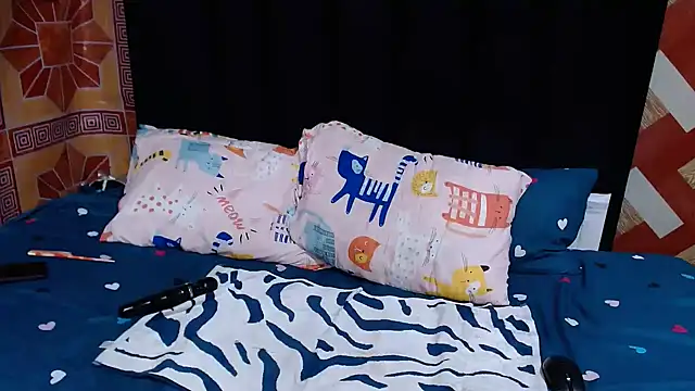 Snapshot of Thickbootykim chatting on September 25, 2025, 4:29 am Thickbootykim online show from September 25, 2025, 4:29 am