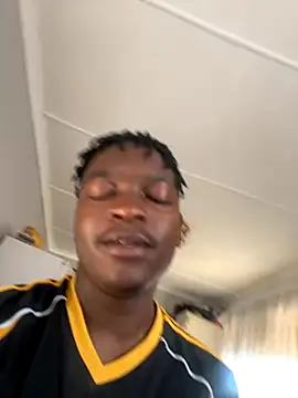 Redfucks333 online show from September 21, 2025, 2:22 pm