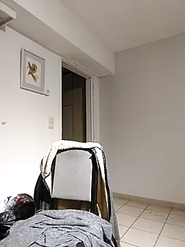 Snapshot of Levi_Latino chatting on October 31, 2025, 10:05 pm Levi Latino online show from October 31, 2025, 10:05 pm