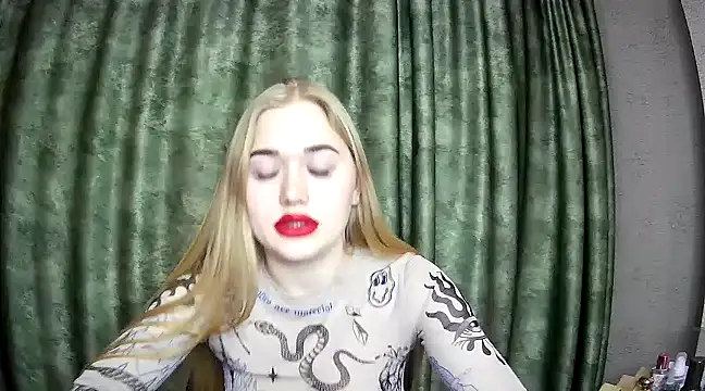 dorisss24 online show from December 27, 2024, 5:26 pm