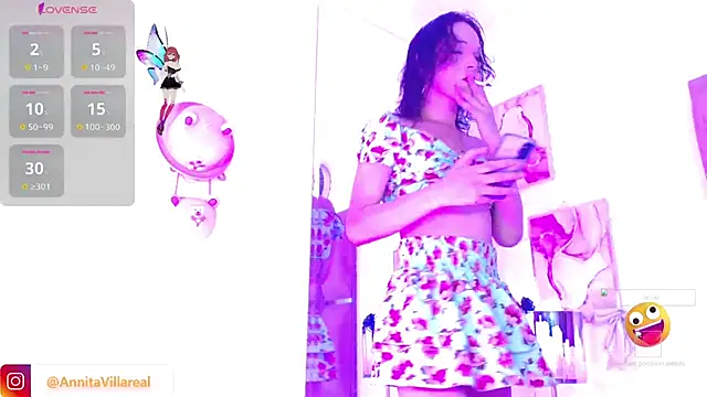 Snapshot of Annabelle-Villareal chatting on October 2, 2025, 7:28 pm Annabelle-Villareal online show from October 2, 2025, 7:28 pm