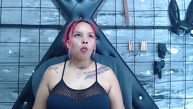 Alana Roth online show from October 29, 2025, 7:57 pm