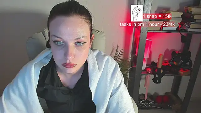 worship vika online show from February 9, 2025, 7:30 pm