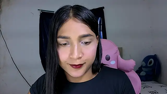 Snapshot of Miss_noah18 chatting on September 9, 2025, 8:18 pm Miss noah18 online show from September 9, 2025, 8:18 pm