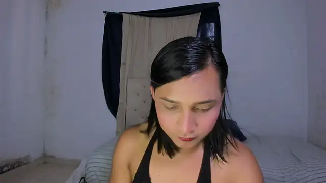 Snapshot of Miss_noah18 chatting on February 18, 2025, 7:19 pm Miss noah18 online show from February 18, 2025, 7:19 pm
