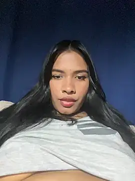 Snapshot of Ninabrunette18 chatting on February 23, 2025, 3:56 am Ninabrunette18 online show from February 23, 2025, 3:56 am