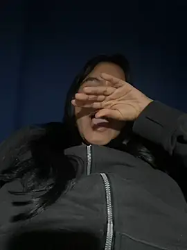 Snapshot of Ninabrunette18 chatting on March 6, 2025, 10:36 pm Ninabrunette18 online show from March 6, 2025, 10:36 pm