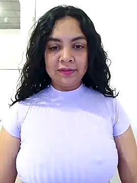 Brendabluee online show from January 27, 2025, 9:00 pm