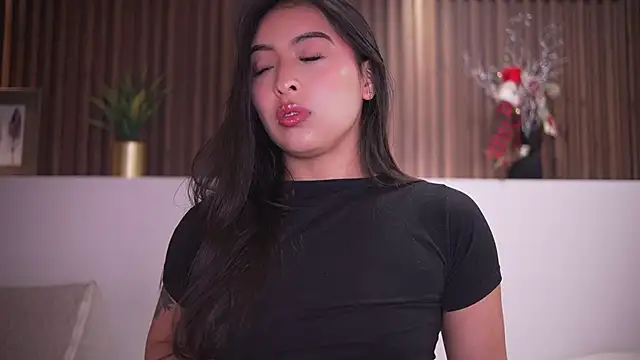 Snapshot of Camila_dupont chatting on January 6, 2026, 6:34 pm Camila dupont online show from January 6, 2026, 6:34 pm