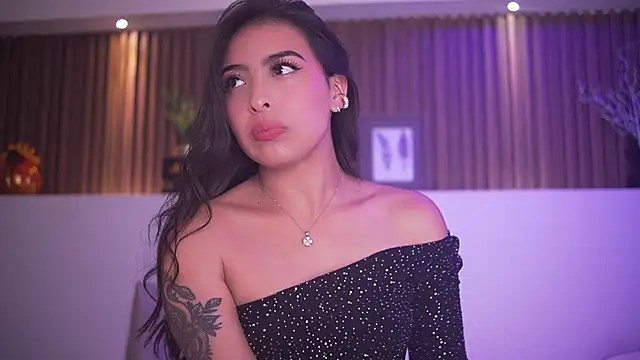 Snapshot of Camila_dupont chatting on November 26, 2025, 7:47 pm Camila dupont online show from November 26, 2025, 7:47 pm