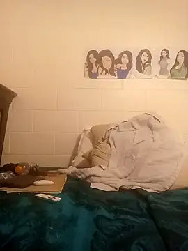 Snapshot of k1oudE chatting on September 23, 2025, 4:41 am k1oudE online show from September 23, 2025, 4:41 am