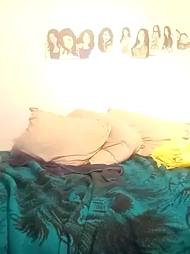 Snapshot of k1oudE chatting on October 14, 2025, 5:52 am k1oudE online show from October 14, 2025, 5:52 am