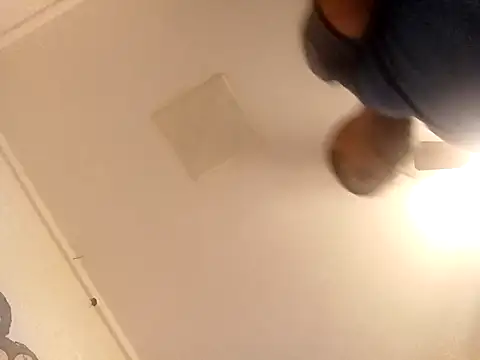 k1oudE online show from March 3, 2026, 11:56 pm