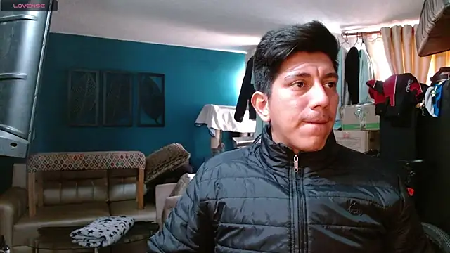 Noah-cock online show from November 9, 2025, 3:49 pm