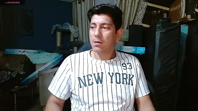 Noah-cock online show from November 12, 2025, 6:28 am