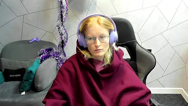 ElizabethHarpper online show from December 23, 2025, 12:54 am