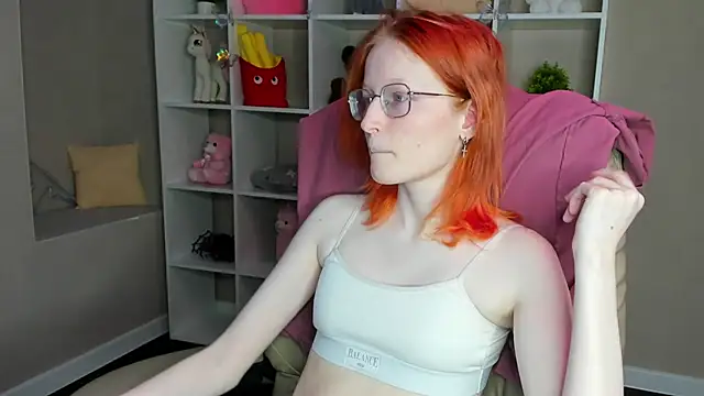 ElizabethHarpper online show from February 13, 2026, 9:20 am