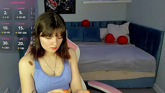 Snapshot of CharlotteMitchell chatting on March 9, 2025, 8:07 am CharlotteMitchell online show from March 9, 2025, 8:07 am