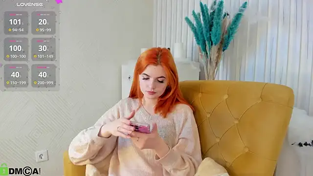 Snapshot of CharlotteMitchell chatting on October 26, 2025, 12:11 am CharlotteMitchell online show from October 26, 2025, 12:11 am