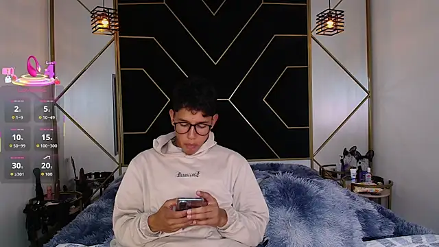 RyanPricee online show from October 28, 2025, 4:24 am