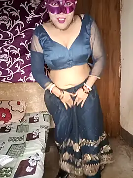 Hot muskaan online show from September 22, 2025, 4:35 pm