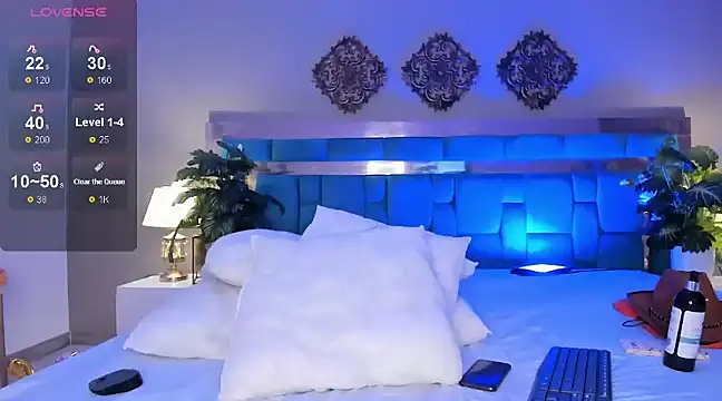 MaxOwen  online show from January 18, 2025, 11:11 pm