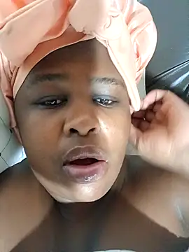 SexyLadyBoosxx online show from October 4, 2025, 7:10 am