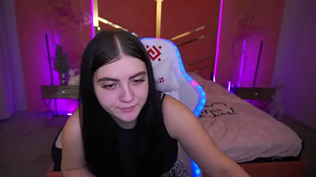 SharlotaKiss online show from January 4, 2025, 4:32 pm