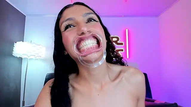 Snapshot of miss___evangeline chatting on February 3, 2026, 6:40 am miss evangeline online show from February 3, 2026, 6:40 am