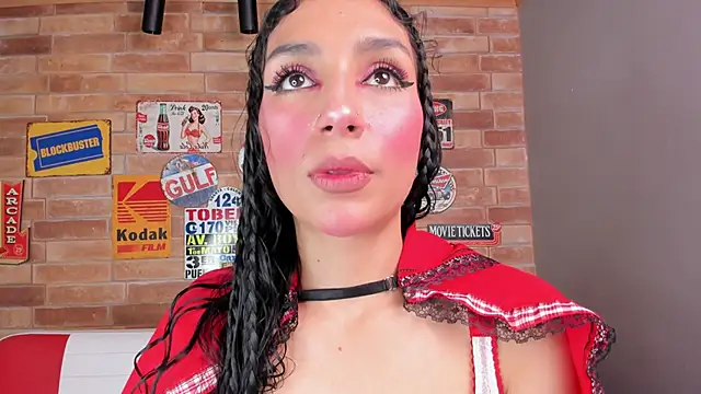 Snapshot of miss___evangeline chatting on October 27, 2025, 2:34 am miss   evangeline online show from October 27, 2025, 2:34 am