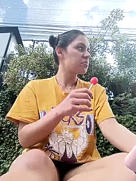 Snapshot of Danni_shy chatting on February 27, 2025, 6:53 pm Danni shy online show from February 27, 2025, 6:53 pm