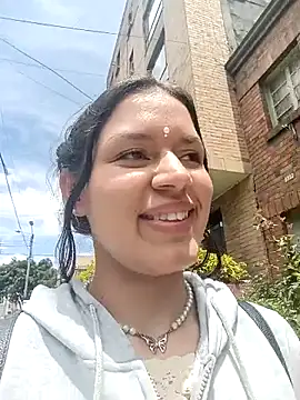 Snapshot of Danni_shy chatting on March 21, 2025, 3:57 pm Danni shy online show from March 21, 2025, 3:57 pm