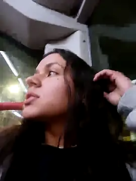 Snapshot of Danni_shy chatting on February 26, 2025, 1:46 am Danni shy online show from February 26, 2025, 1:46 am