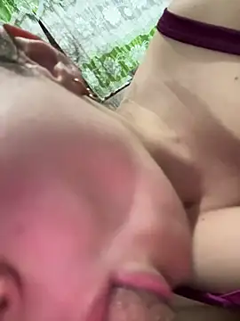 Snapshot of ferbryan chatting on February 20, 2026, 12:29 am ferbryan online show from February 20, 2026, 12:29 am