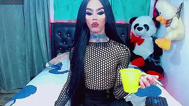 Alextwink online show from November 13, 2025, 8:46 pm