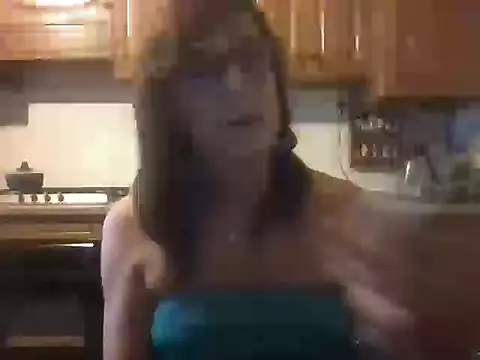 Snapshot of Tiabet chatting on July 20, 2026, 8:44 pm Tiabet online show from July 20, 2026, 8:44 pm