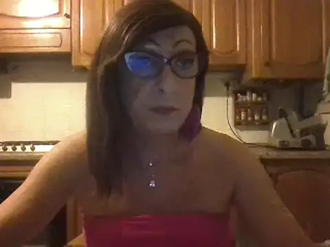 Snapshot of Tiabet chatting on October 21, 2025, 7:57 pm Tiabet online show from October 21, 2025, 7:57 pm