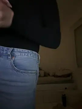 Snapshot of sofiaklf69_ chatting on February 1, 2025, 12:51 am sofiaklf69 online show from February 1, 2025, 12:51 am
