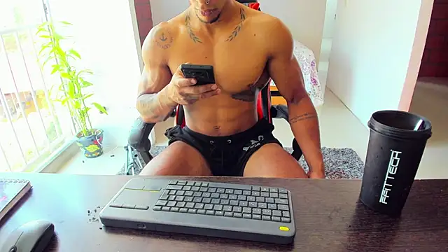 Snapshot of Adam_Valenciia chatting on September 21, 2025, 2:55 pm Adam Valenciia online show from September 21, 2025, 2:55 pm