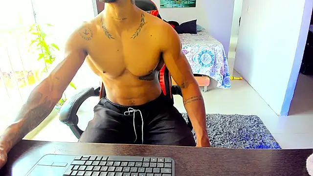 Snapshot of Adam_Valenciia chatting on September 20, 2025, 4:01 pm Adam Valenciia online show from September 20, 2025, 4:01 pm