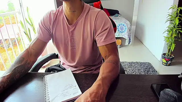 Snapshot of Adam_Valenciia chatting on October 16, 2025, 4:26 pm Adam Valenciia online show from October 16, 2025, 4:26 pm