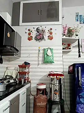 Best-Couple online show from November 3, 2025, 2:39 am